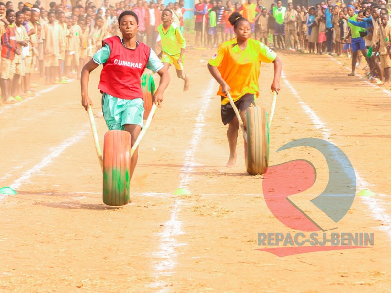 Les Olympiades des courses aux pneus dans le Plateau : l&rsquo;équipe de REPAC réussit le pari